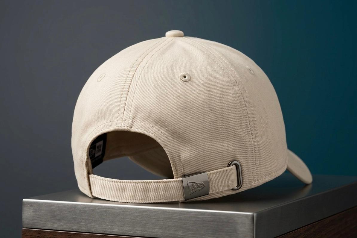 New York Classic Beige Black Curve Cap