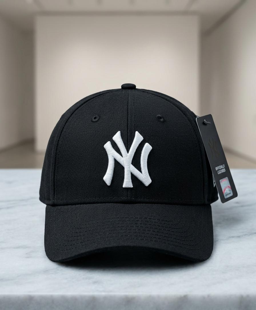 New Era New York Yankees Black Adjustable Cap for Men & Women | Premium Baseball Hat
