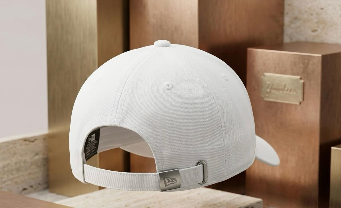 New York Yankees Embroidered Cap (White)