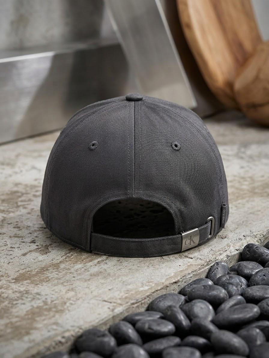 Calvin Klein Jeans Classic Grey Logo Cap – Casual Streetwear Hat